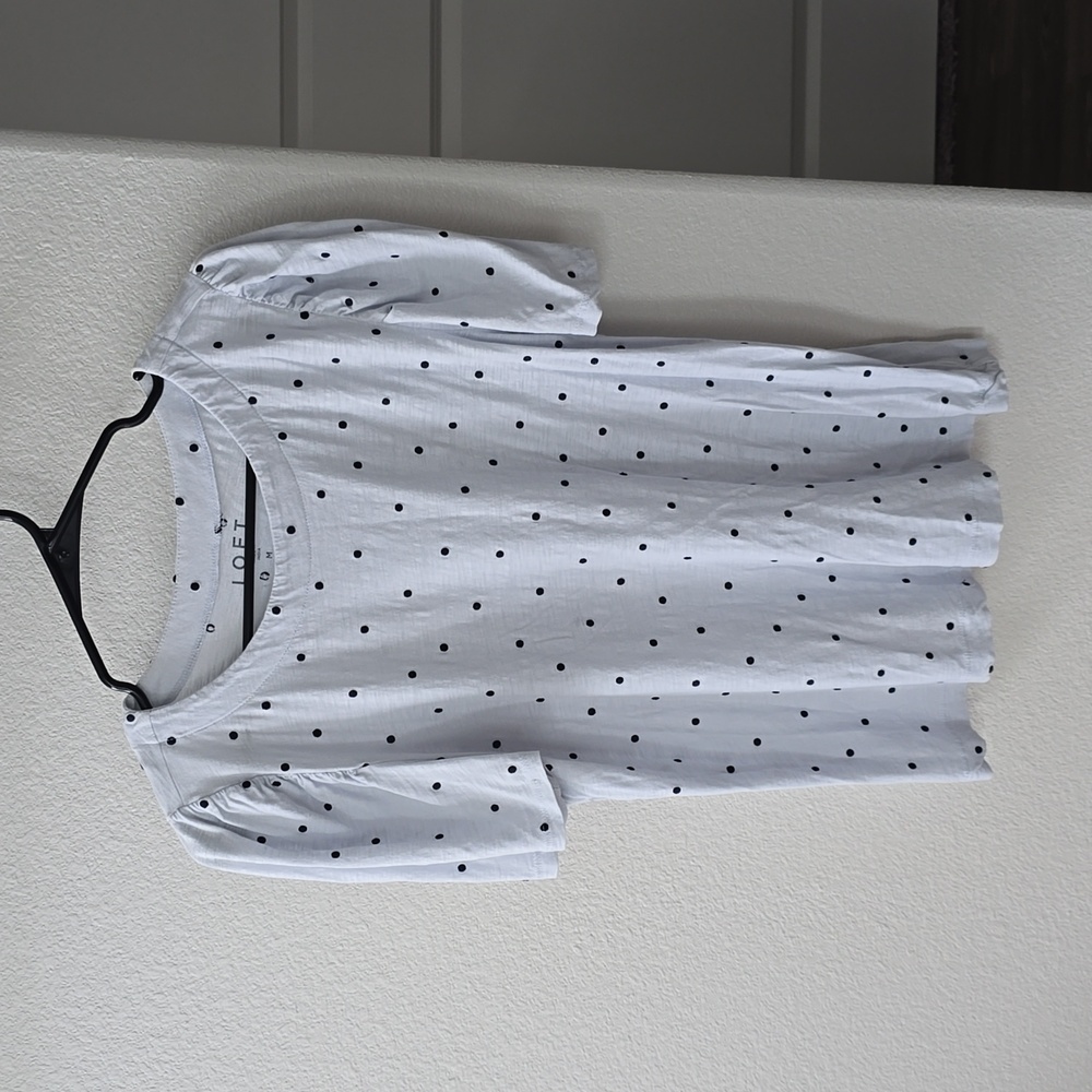 Loft polka dot shirt size medium